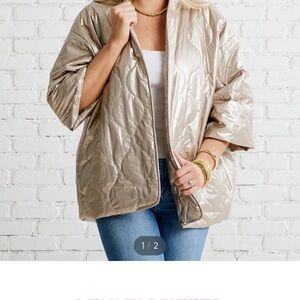 Women's Lightweight Quilted Puffer Jacket in Metallic Taupe